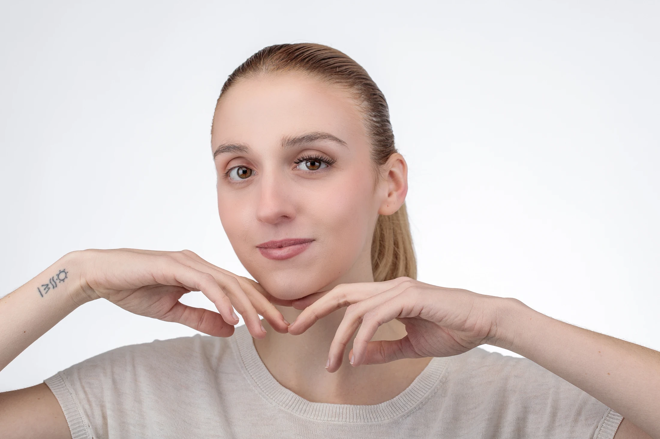 Pestañas | Modelo Cyra